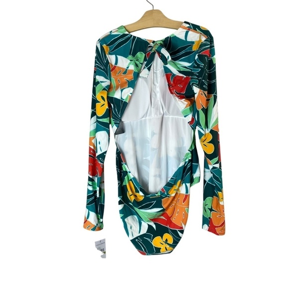 VINCE CAMUTO- Long Sleeve One-Piece Swimsuit Backless Multicolor Size 14 -NWT - Picture 4 of 9